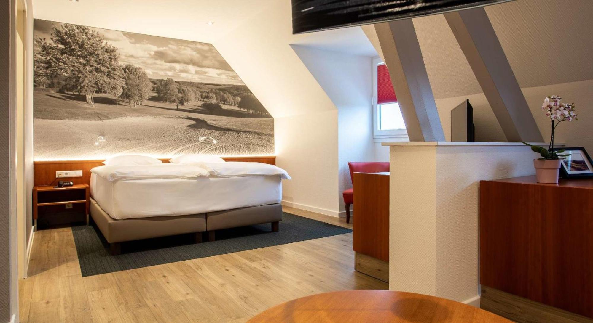 L'Hotel Et Restaurant Du Golf De Clervaux Eselborn Zewnętrze zdjęcie