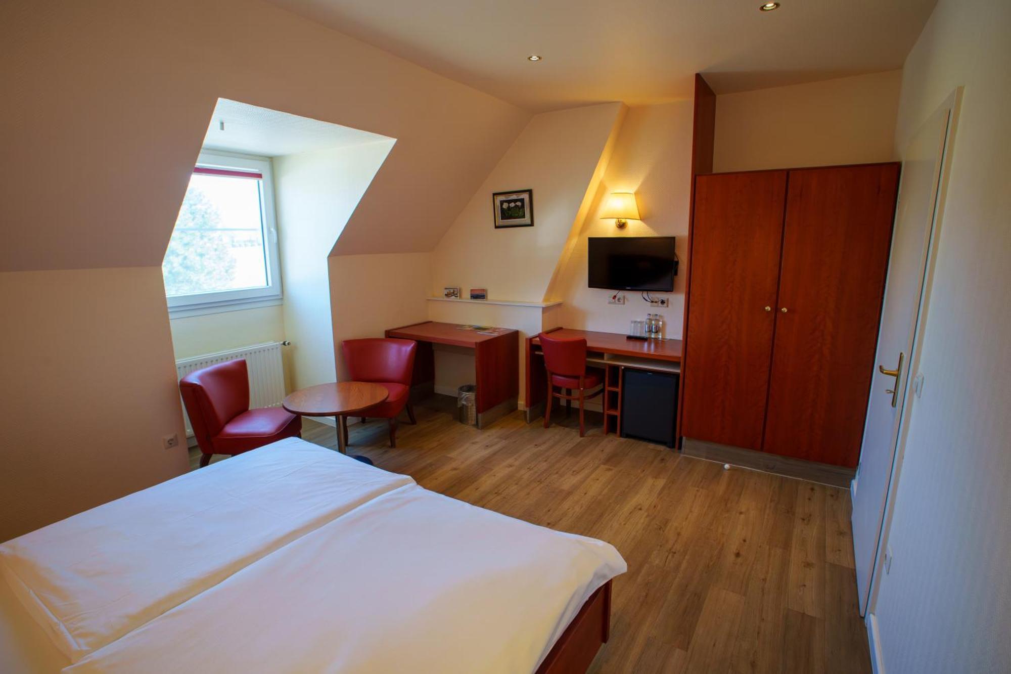 L'Hotel Et Restaurant Du Golf De Clervaux Eselborn Zewnętrze zdjęcie